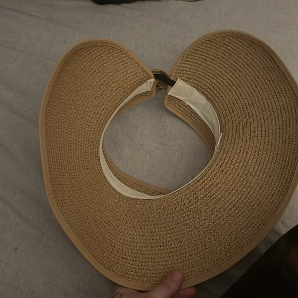 Women’s visor - Picture 2 of 2